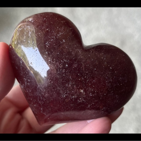Tanzberry Quartz Polished Heart Carving - Picture 6 of 15
